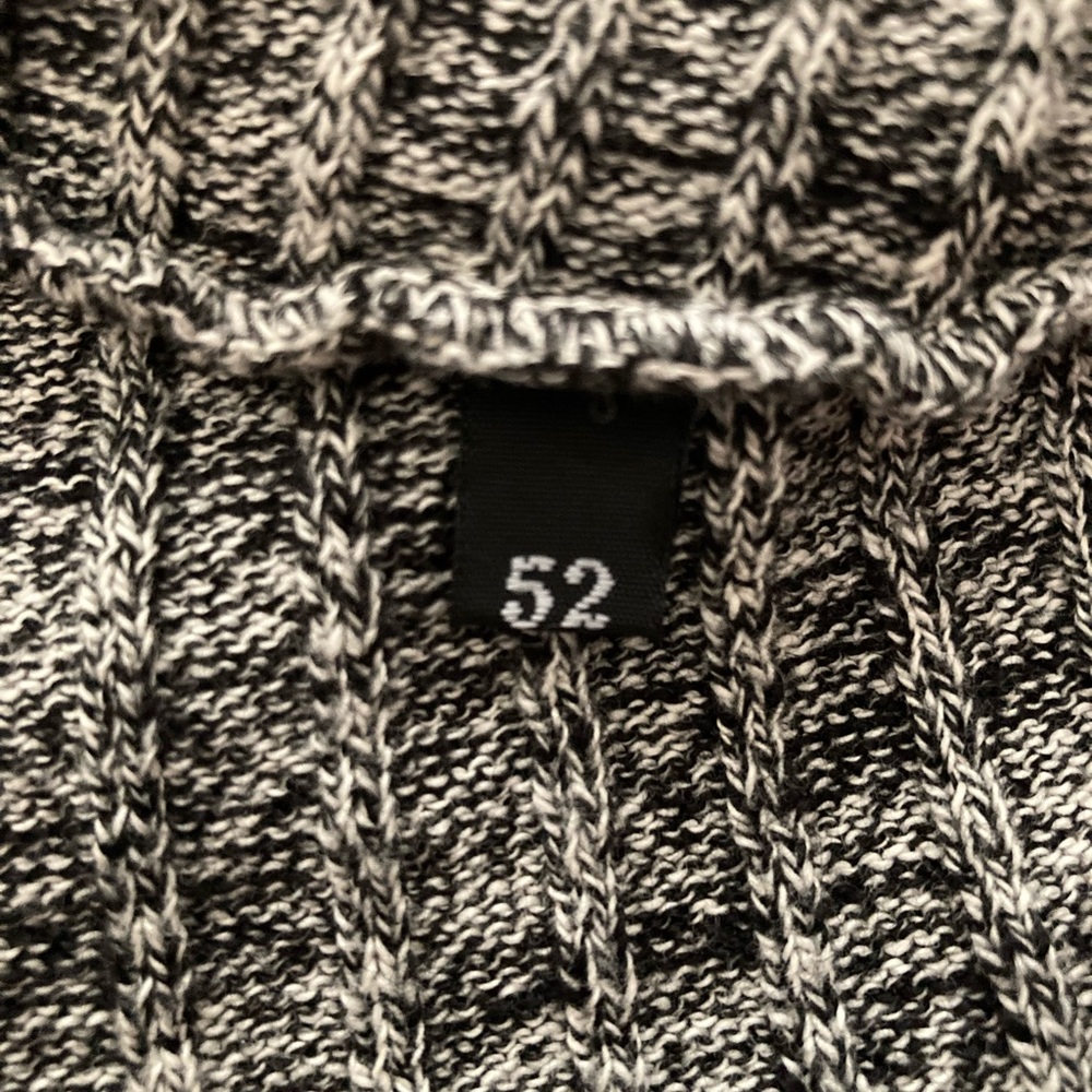 Hugo Boss sweater - Picture 7 of 9